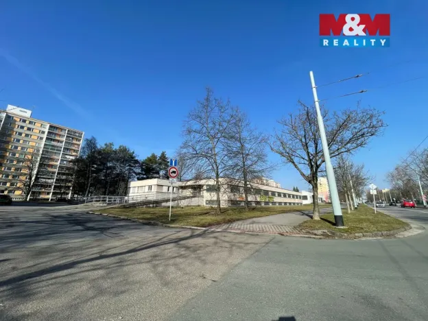 Pronájem garáže, Pardubice, kpt. Bartoše, 17 m2