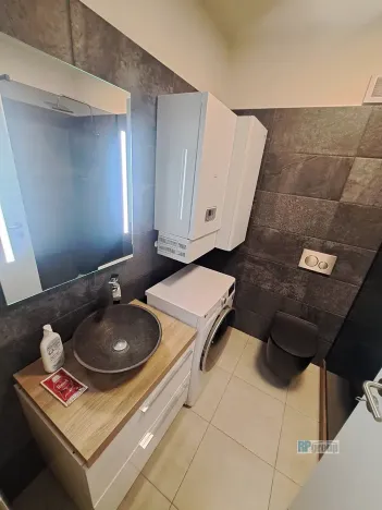 Pronájem bytu 3+kk, Polerady, 71 m2