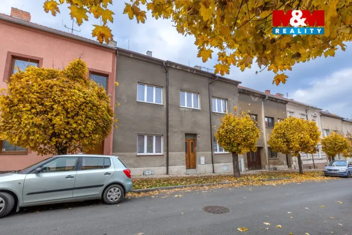 Prodej činžovního domu, Louny, Karlova, 193 m2