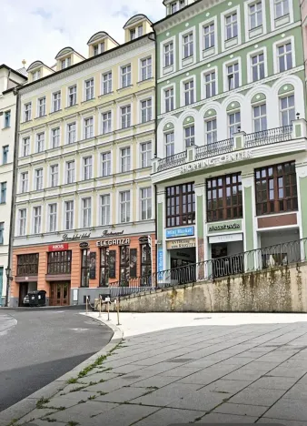 Prodej bytu 3+kk, Karlovy Vary, Divadelní náměstí, 147 m2