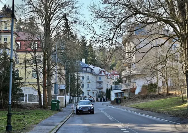 Prodej garážového stání, Karlovy Vary, Křižíkova, 16 m2