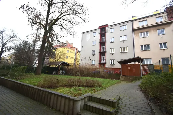 Prodej kanceláře, Praha - Nusle, U družstva Ideál, 47 m2