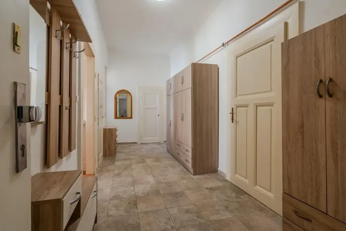 Pronájem bytu 2+1, Praha - Nusle, Pod sokolovnou, 77 m2