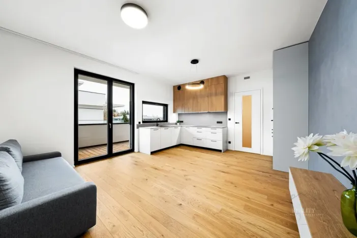 Pronájem bytu 2+kk, Praha - Troja, Pod Hrachovkou, 47 m2