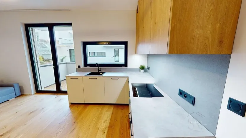 Pronájem bytu 2+kk, Praha - Troja, Pod Hrachovkou, 47 m2