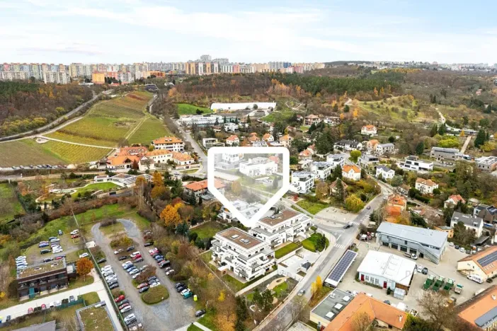 Pronájem bytu 2+kk, Praha - Troja, Pod Hrachovkou, 47 m2