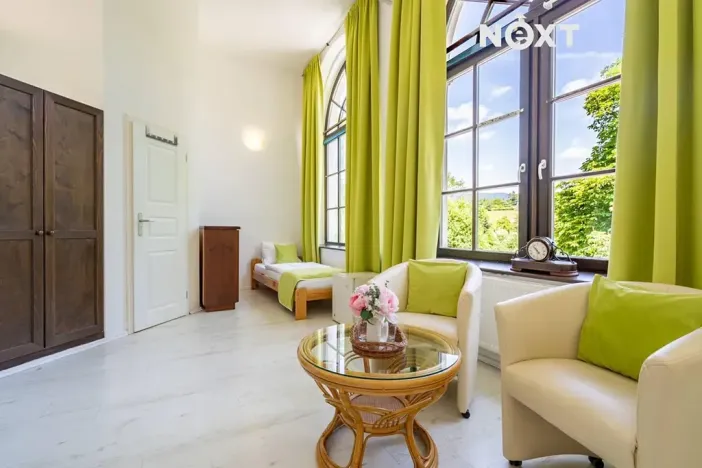 Prodej obchodního prostoru, Český Krumlov, Chvalšinská, 522 m2