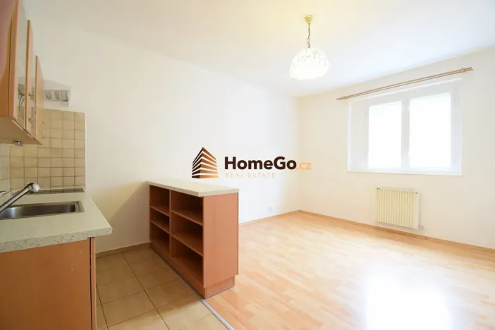 Pronájem bytu 2+kk, Praha - Vršovice, Sevastopolská, 47 m2