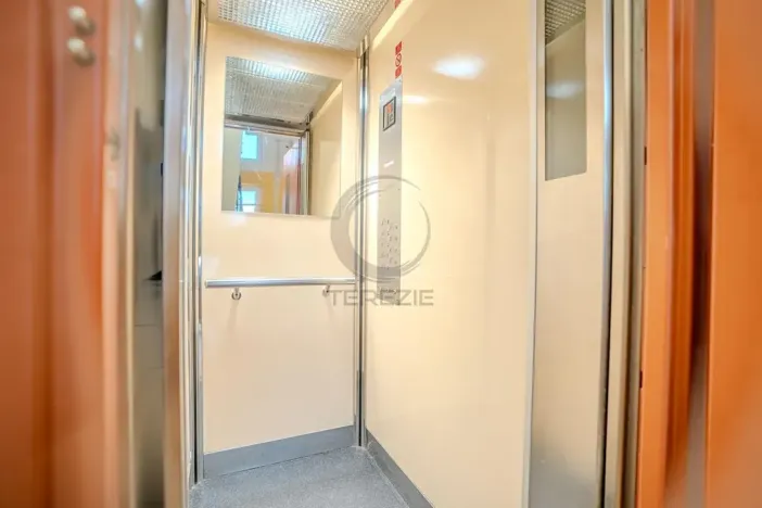 Prodej bytu 1+kk, Praha - Modřany, Daškova, 31 m2