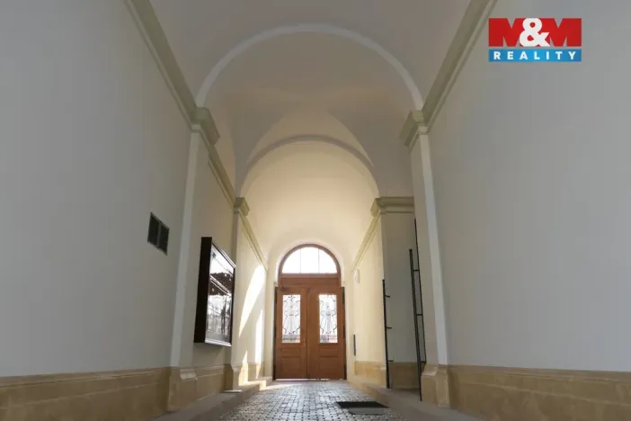 Pronájem bytu 2+kk, Hradec Králové, Tylovo nábřeží, 68 m2