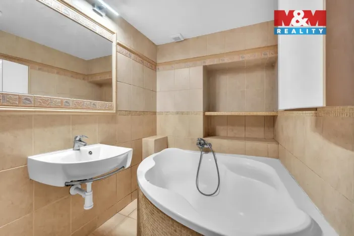 Prodej rodinného domu, Dobruška - Spáleniště, 400 m2