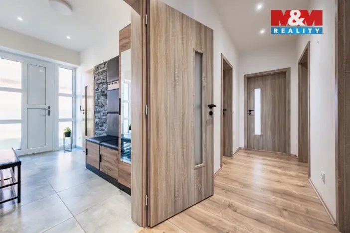 Prodej rodinného domu, Struhařov, V Domcích, 254 m2