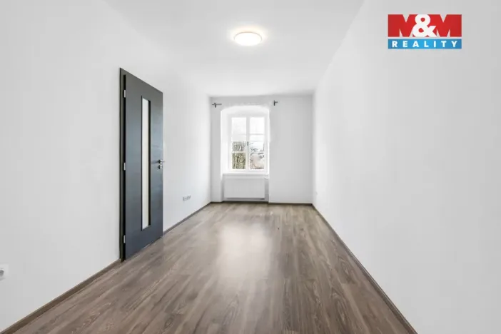 Pronájem bytu 3+kk, Bělá pod Bezdězem, Masarykovo náměstí, 100 m2