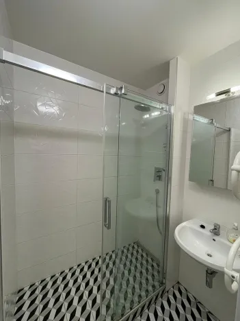 Pronájem bytu 4+kk, Praha - Střížkov, Českolipská, 53 m2