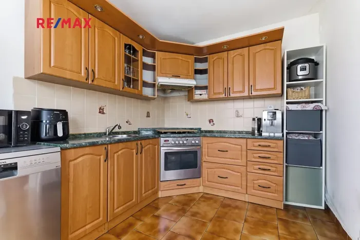 Prodej bytu 3+kk, Praha - Prosek, Vysočanská, 68 m2