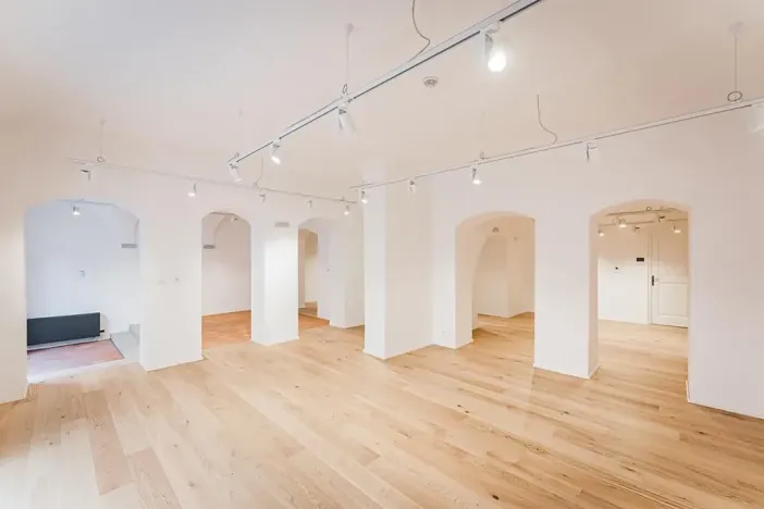 Pronájem obchodního prostoru, Praha - Malá Strana, Vlašská, 98 m2