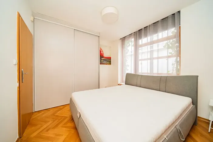 Pronájem atypického bytu, Praha - Staré Město, Bílkova, 40 m2