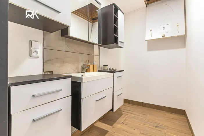 Prodej rodinného domu, Zásmuky, Komenského nám., 133 m2