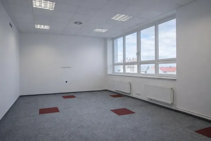 Pronájem kanceláře, Praha - Libeň, Lihovarská, 146 m2