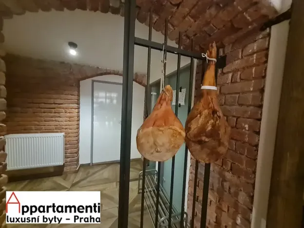 Pronájem restaurace, Praha - Staré Město, Veleslavínova, 150 m2