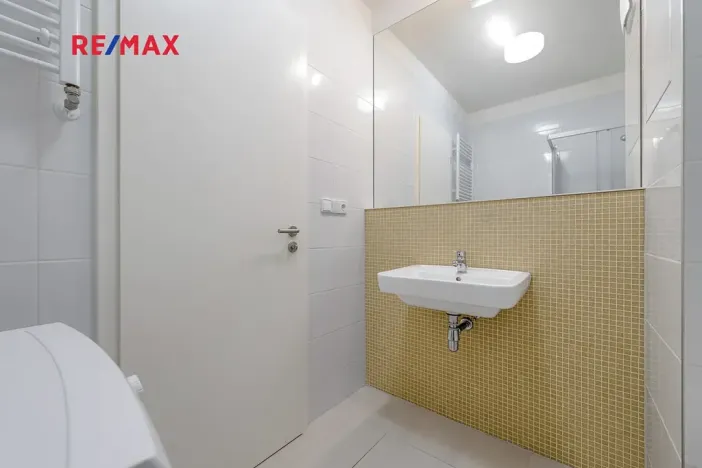 Prodej bytu 1+kk, Praha - Libeň, Novovysočanská, 24 m2