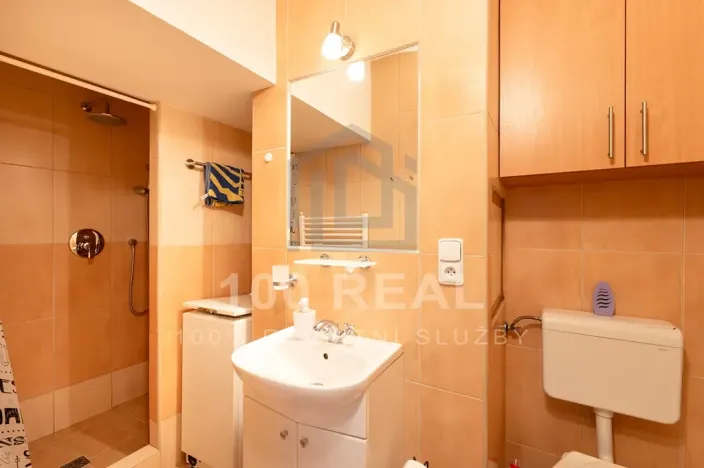 Pronájem bytu 2+kk, Hradec Králové, Veverkova, 53 m2