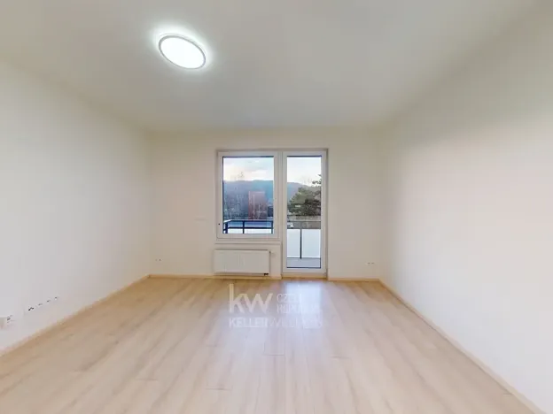 Pronájem bytu 1+kk, Praha - Hodkovičky, Šífařská, 29 m2