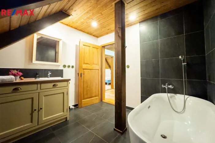 Prodej rodinného domu, Horní Maršov, Pod Černým vrchem, 212 m2