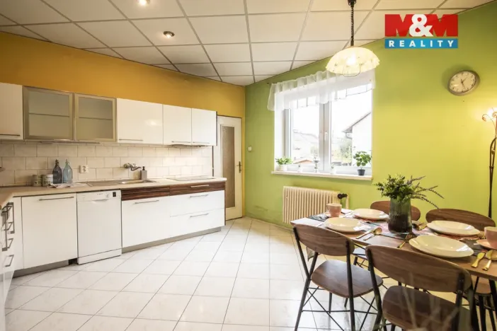 Pronájem rodinného domu, Hradec Králové, Sadovská, 180 m2