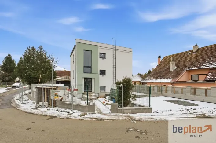 Pronájem bytu 3+kk, Zlatníky-Hodkovice, K Cihelně, 53 m2