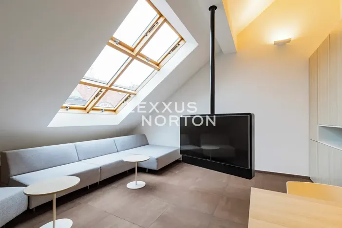 Pronájem bytu 3+kk, Praha - Nové Město, Záhořanského, 109 m2