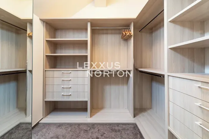 Pronájem bytu 3+kk, Praha - Nové Město, Záhořanského, 109 m2