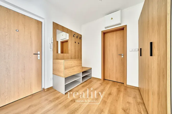 Pronájem bytu 1+kk, Znojmo, Kosmákova, 58 m2