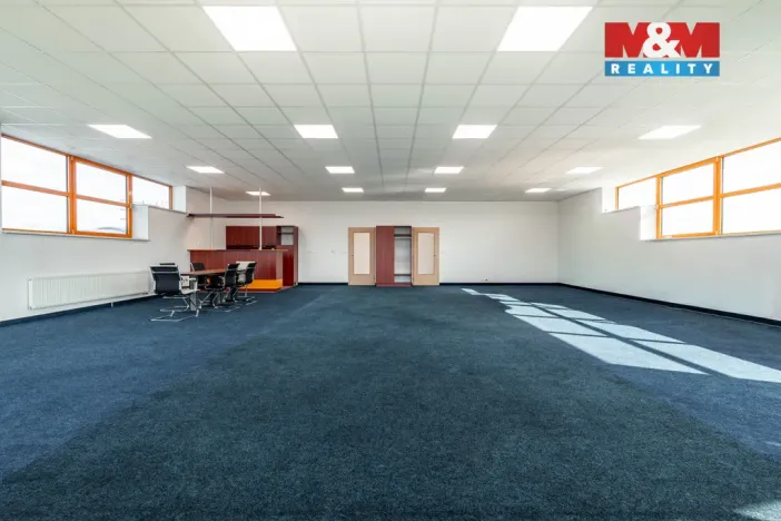 Pronájem obchodního prostoru, Žďár nad Sázavou - Žďár nad Sázavou 1, Brněnská, 1224 m2
