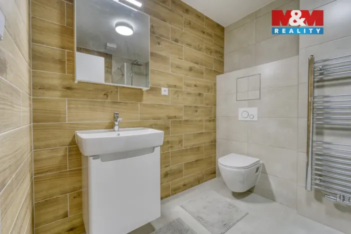 Pronájem bytu 1+kk, Plzeň - Skvrňany, Františka Kováříka, 46 m2