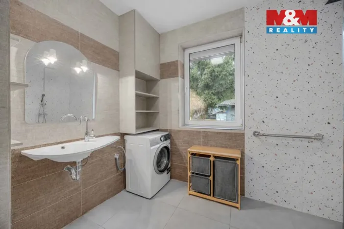 Prodej rodinného domu, Skřivany, V Sádku, 66 m2