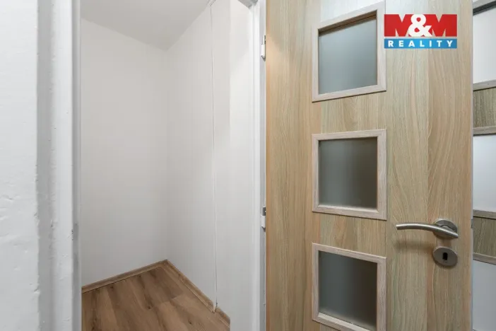 Prodej bytu 2+1, Děčín - Děčín VI-Letná, Krásnostudenecká, 49 m2