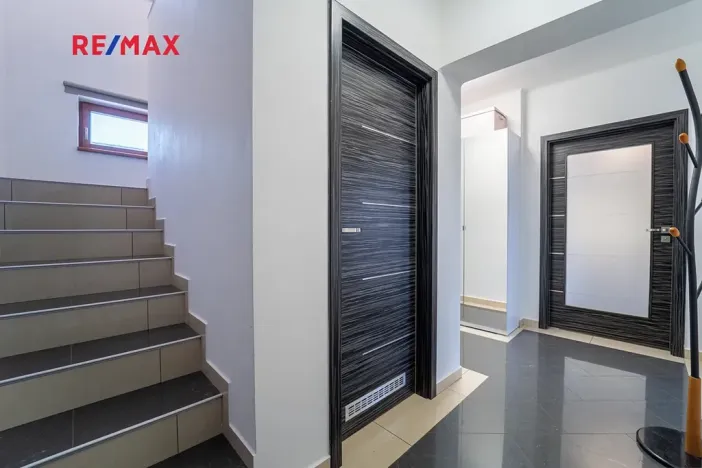 Prodej rodinného domu, Nupaky, Kruhová, 161 m2