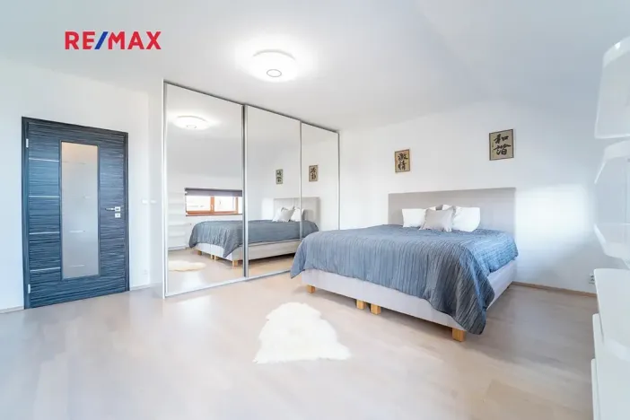 Prodej rodinného domu, Nupaky, Kruhová, 161 m2