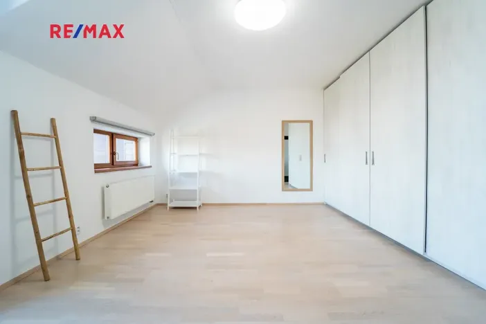 Prodej rodinného domu, Nupaky, Kruhová, 161 m2