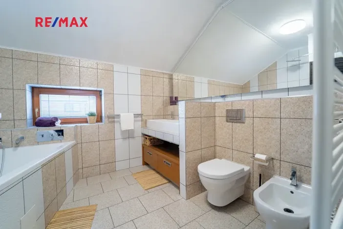 Prodej rodinného domu, Nupaky, Kruhová, 161 m2