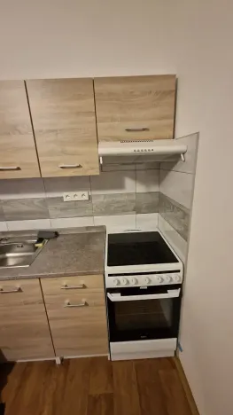 Pronájem bytu 2+kk, Teplice, Spojenecká, 45 m2