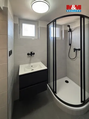 Prodej rodinného domu, Libiš, 300 m2