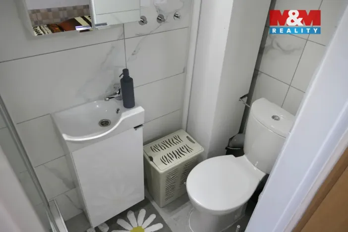 Pronájem bytu 1+kk, Loděnice, Spojovací, 21 m2