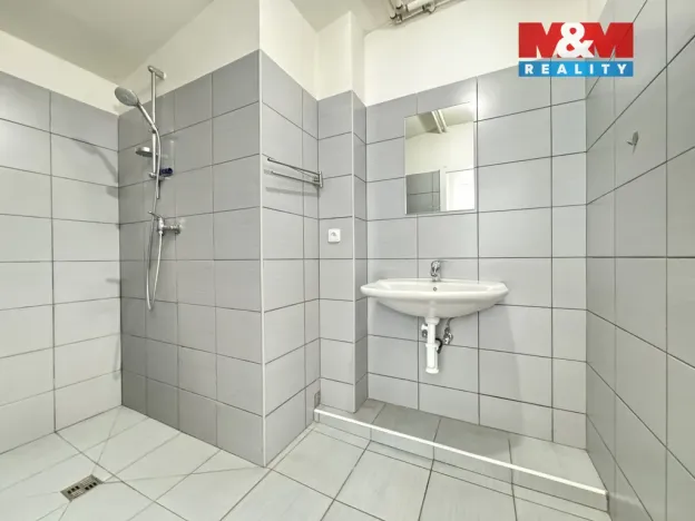 Pronájem skladu, Zubčice - Markvartice, 427 m2