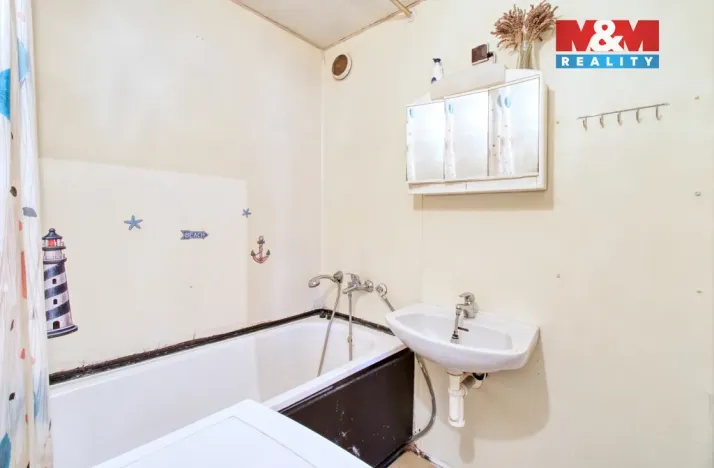 Prodej bytu 3+1, Podbořany, Dukelská, 68 m2