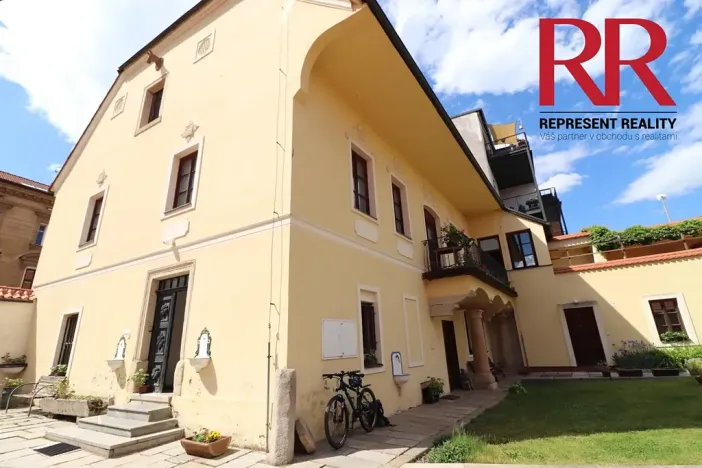 Prodej ubytování, Plzeň, Na Roudné, 1027 m2