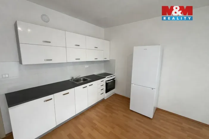 Pronájem bytu 2+kk, Kladno, Generála Selnera, 49 m2