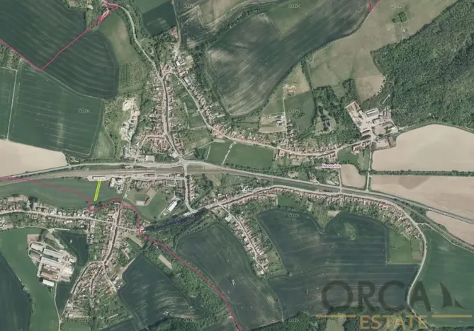 Prodej podílu komerčního pozemku, Nesovice, 484 m2