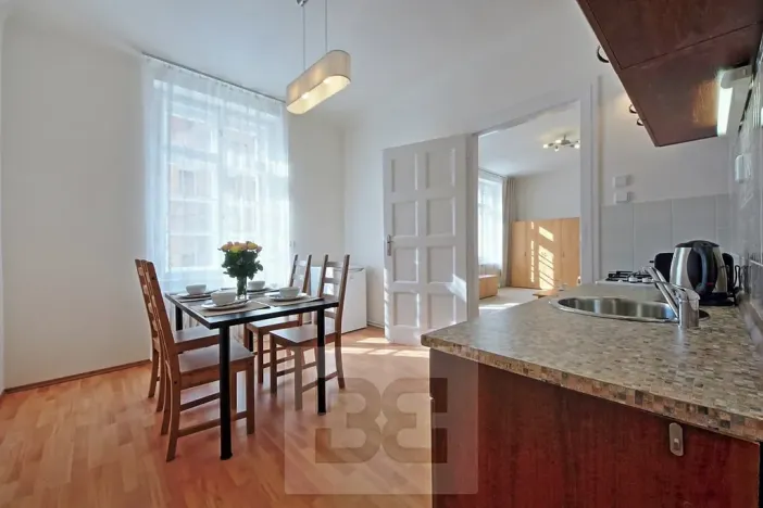 Pronájem bytu 2+kk, Praha - Nové Město, V jirchářích, 47 m2